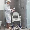 Chaise et tabouret de douche